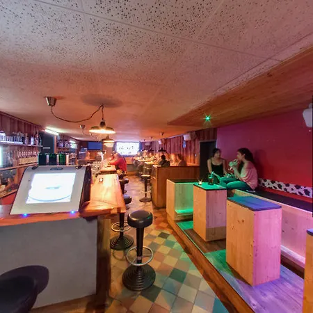 Hotel Rätia 3*